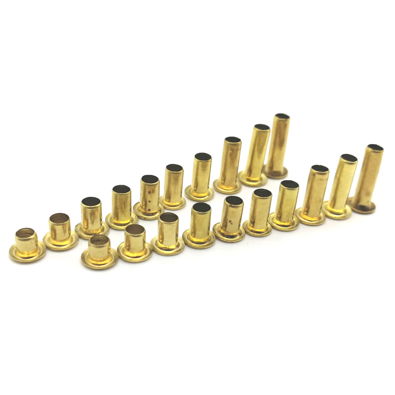 Små mässingsöglor